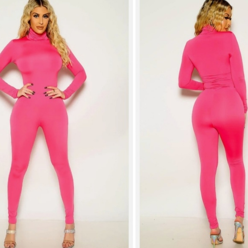 Fuschia Long Sleeve Turtleneck Outfit
